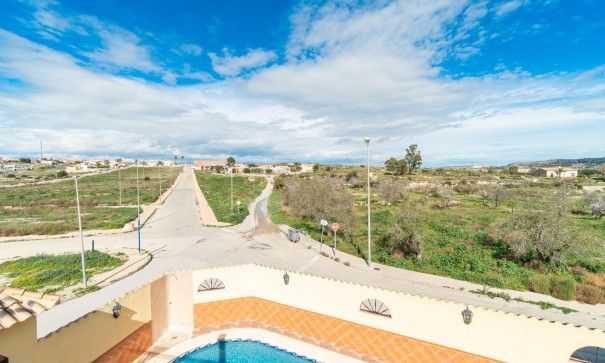 Venta - Casa de pueblo -
Orihuela - Desamparados-Hurchillo-Torremendo