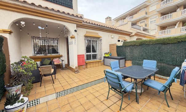 Revente - Appartement -
Cabo Roig