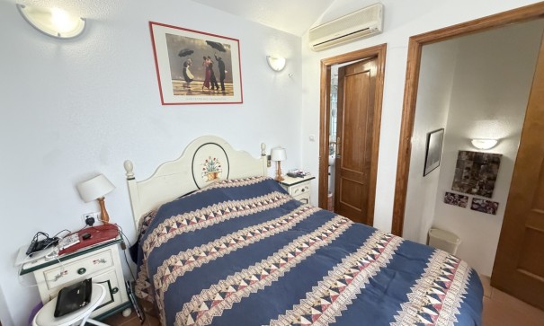 Revente - Appartement -
Cabo Roig