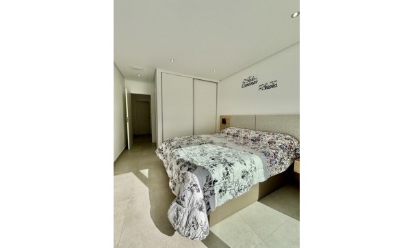 Återförsäljning - Fristående villa -
Benijofar