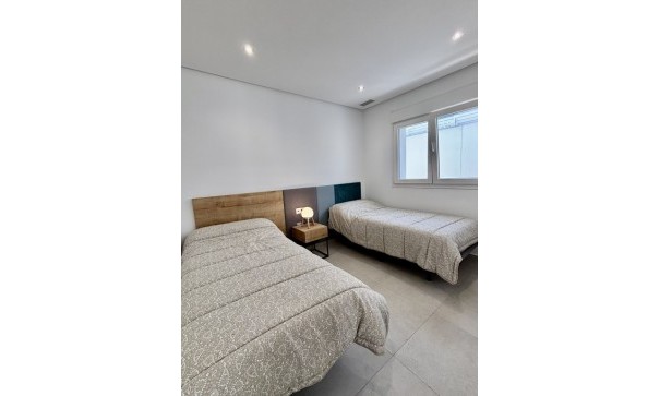 Återförsäljning - Fristående villa -
Benijofar