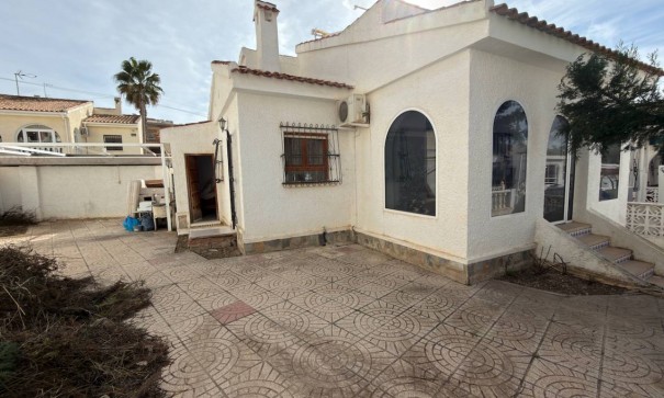 Venta - Chalet Independiente -
Ciudad Quesada - Rojales - Golf La Marquesa (Ciudad Quesada)