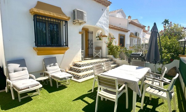 Revente - Maison de ville -
Orihuela Costa - Villamartín