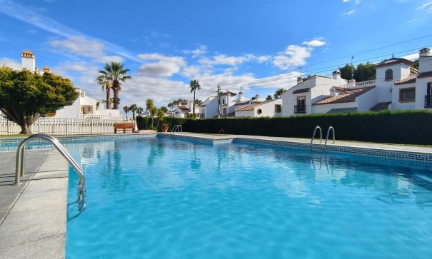 Revente - Maison de ville -
Orihuela Costa - Villamartín
