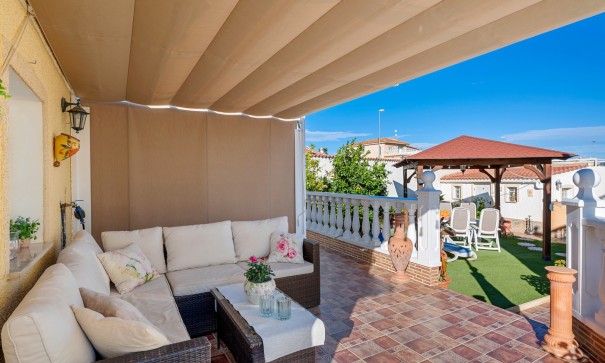 Venta - Chalet Independiente -
Ciudad Quesada - Rojales - Dona Pepa