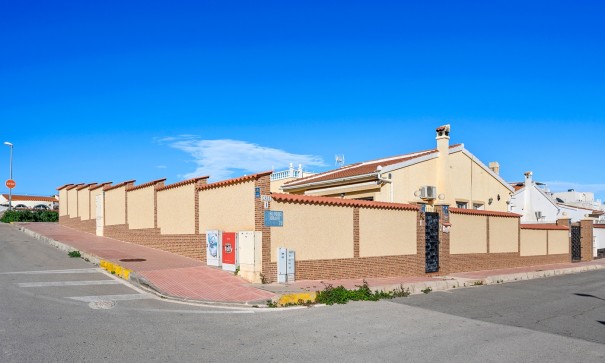 Venta - Chalet Independiente -
Ciudad Quesada - Rojales - Dona Pepa