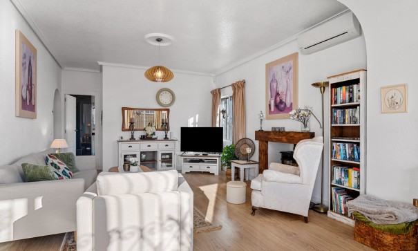 Venta - Chalet Independiente -
Ciudad Quesada - Rojales - Dona Pepa