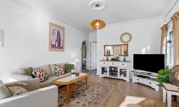 Venta - Chalet Independiente -
Ciudad Quesada - Rojales - Dona Pepa