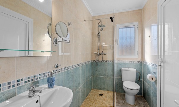 Venta - Chalet Independiente -
Ciudad Quesada - Rojales - Dona Pepa