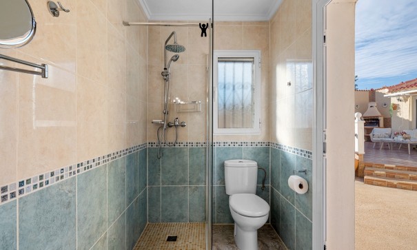 Venta - Chalet Independiente -
Ciudad Quesada - Rojales - Dona Pepa