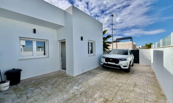 Venta - Chalet Independiente -
Benijofar - Benijofar - Village