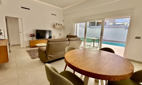 Venta - Chalet Independiente -
Benijofar - Benijofar - Village