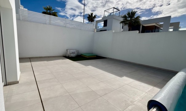 Venta - Chalet Independiente -
Benijofar - Benijofar - Village