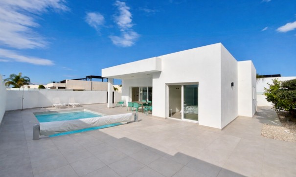 Venta - Chalet Independiente -
Benijofar - Benijofar - Village