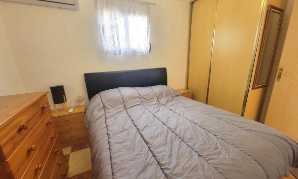 Herverkoop - Stadswoning -
Torrevieja - La Siesta - El Salado - Torreta