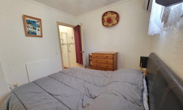 Herverkoop - Stadswoning -
Torrevieja - La Siesta - El Salado - Torreta