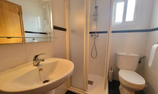 Herverkoop - Stadswoning -
Torrevieja - La Siesta - El Salado - Torreta