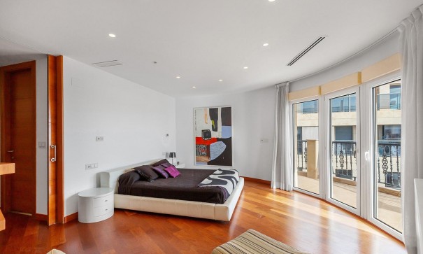 Venta - Apartamento piso -
Torrevieja - Paseo maritimo