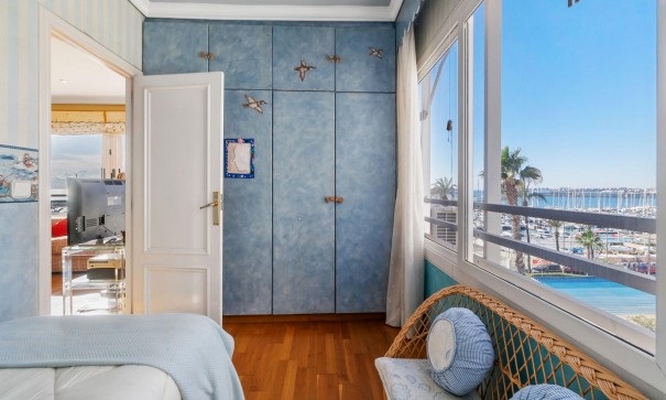 Revente - Appartement -
Torrevieja - Piscinas naturales