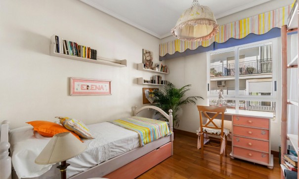 Revente - Appartement -
Torrevieja - Piscinas naturales