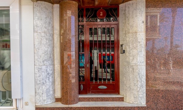 Revente - Appartement -
Torrevieja - Piscinas naturales