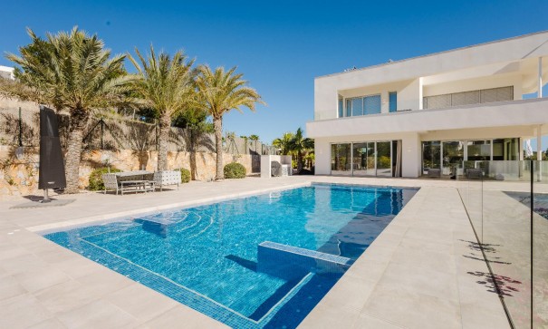 Venta - Chalet Independiente -
Orihuela Costa - Las Colinas Golf