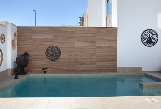 Revente - Maison de ville -
Benijofar