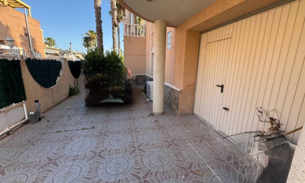 Venta - Chalet Independiente -
Benferri