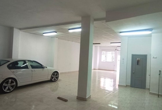 Herverkoop - Stadswoning -
SAX