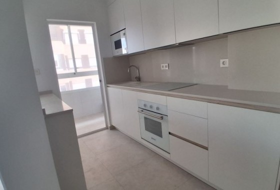 Sprzedaż - Apartament / Mieszkanie -
Torrevieja