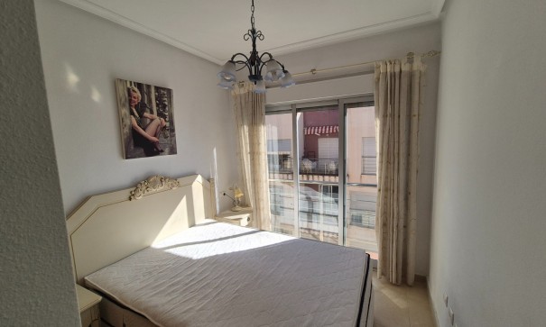 Revente - Appartement -
Torrevieja - Punta Prima