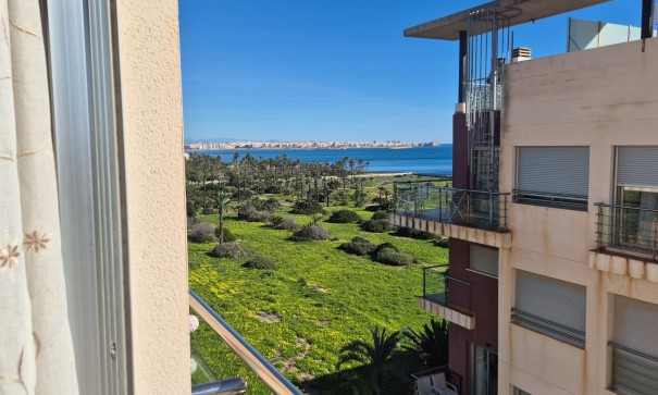 Revente - Appartement -
Torrevieja - Punta Prima