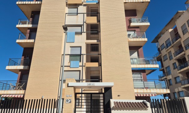 Revente - Appartement -
Torrevieja - Punta Prima