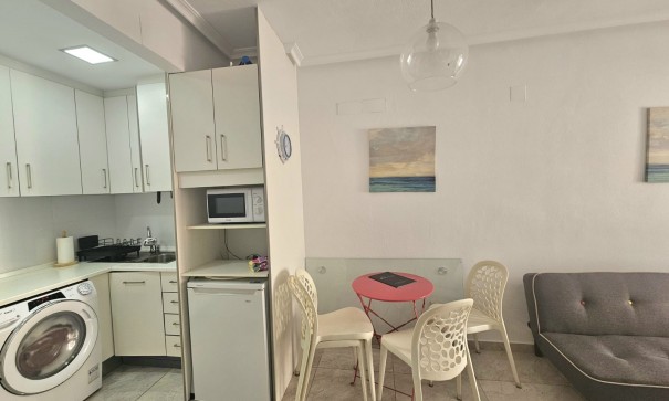 Revente - Appartement -
Torrevieja - La Mata