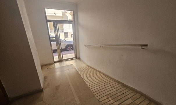 Revente - Appartement -
Torrevieja - La Mata