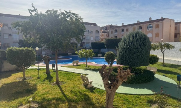 Venta - Apartamento piso -
Torrevieja - Playa del Acequión