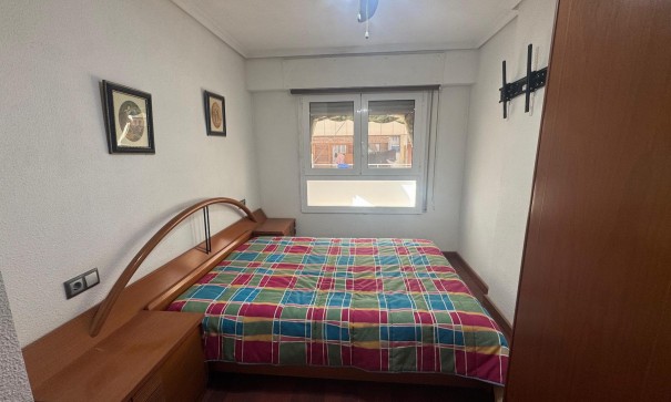 Revente - Appartement -
Torrevieja - Playa del Acequión