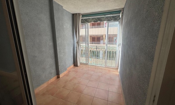 Revente - Appartement -
Torrevieja - Playa del Acequión