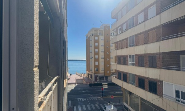 Revente - Appartement -
Torrevieja - Playa del Acequión