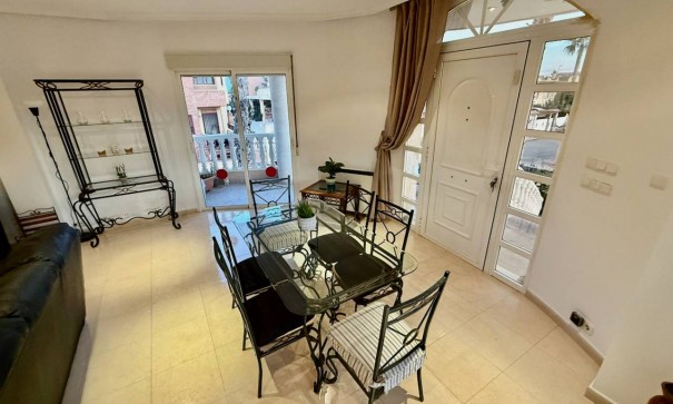 Venta - Chalet Independiente -
Benferri