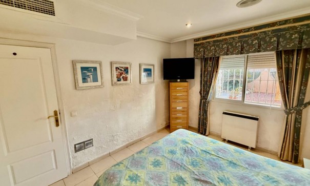 Venta - Chalet Independiente -
Benferri