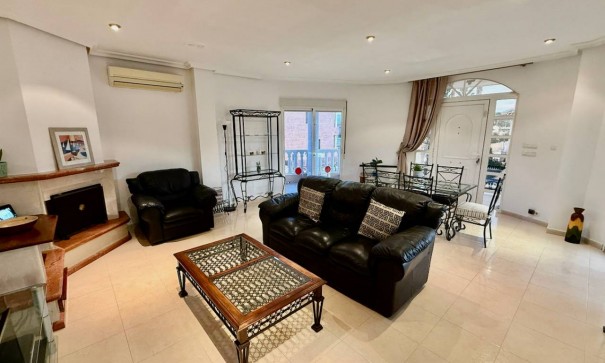 Venta - Chalet Independiente -
Benferri