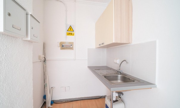 Alquiler a largo plazo - Comercial -
Orihuela Costa - La Zenia