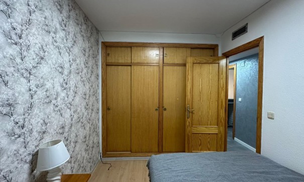 Revente - Appartement -
Torrevieja - Centro