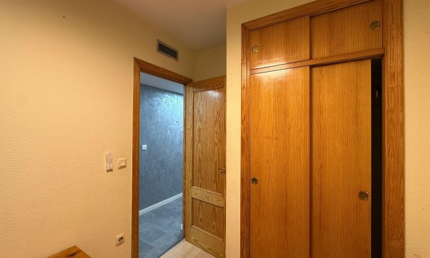 Revente - Appartement -
Torrevieja - Centro