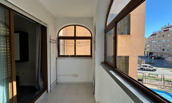 Revente - Appartement -
Torrevieja - Centro