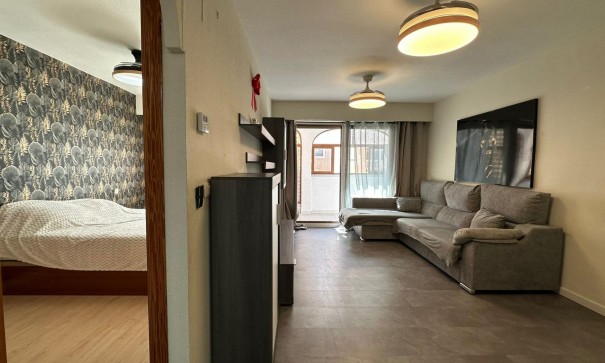 Revente - Appartement -
Torrevieja - Centro