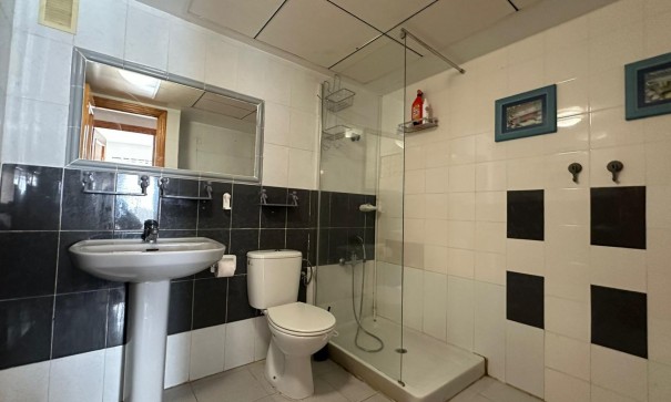 Revente - Appartement -
Torrevieja - Centro