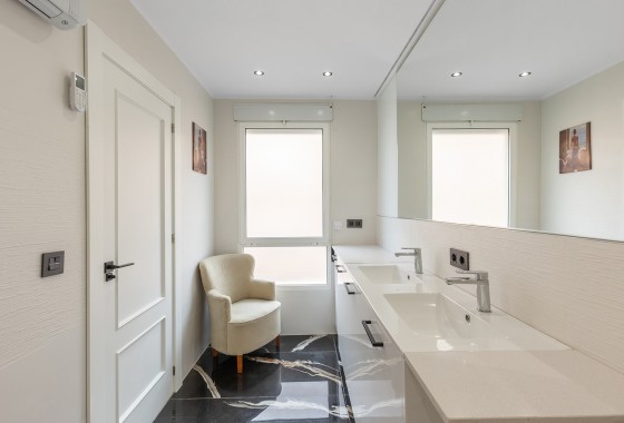 Herverkoop - Apartement Flat -
Los Montesinos