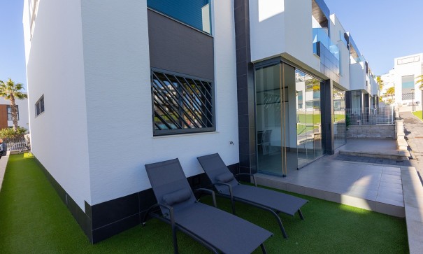 Venta - Apartamento piso -
Punta Prima